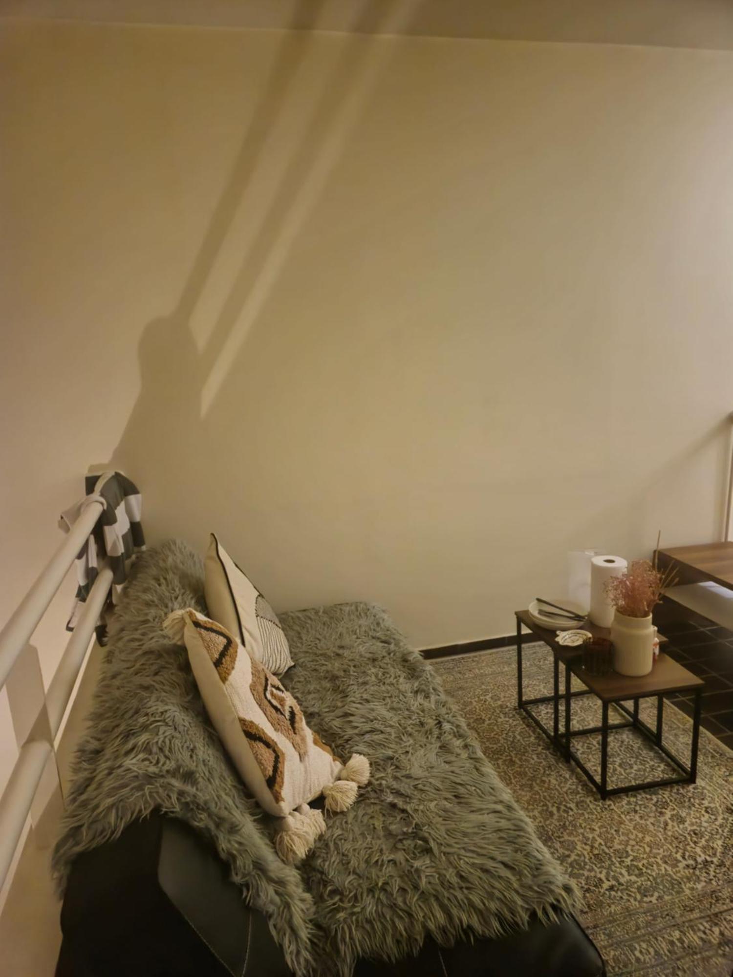 Etage D'un Duplex Au 17eme Arr De , Vue Sur Le Defense, A 10min Des Champs Elysee Paris