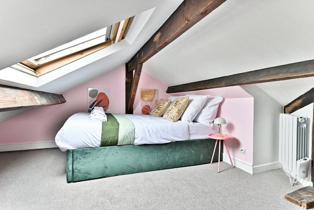 Apartment Avec Mezzanine Au Centre De - Ii Paris