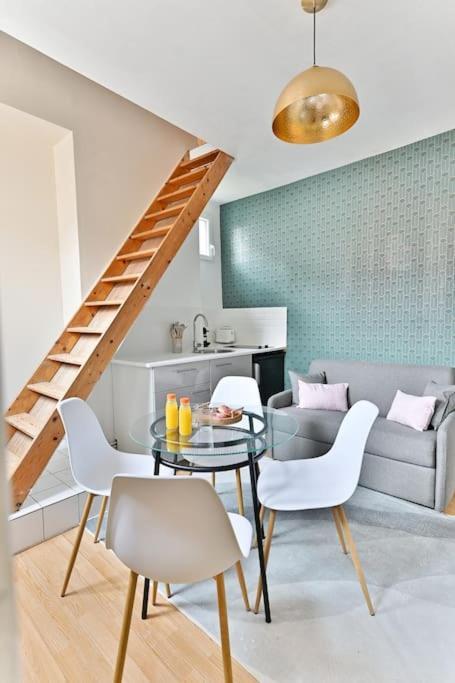Apartment Avec Mezzanine Au Centre De - Ii Paris