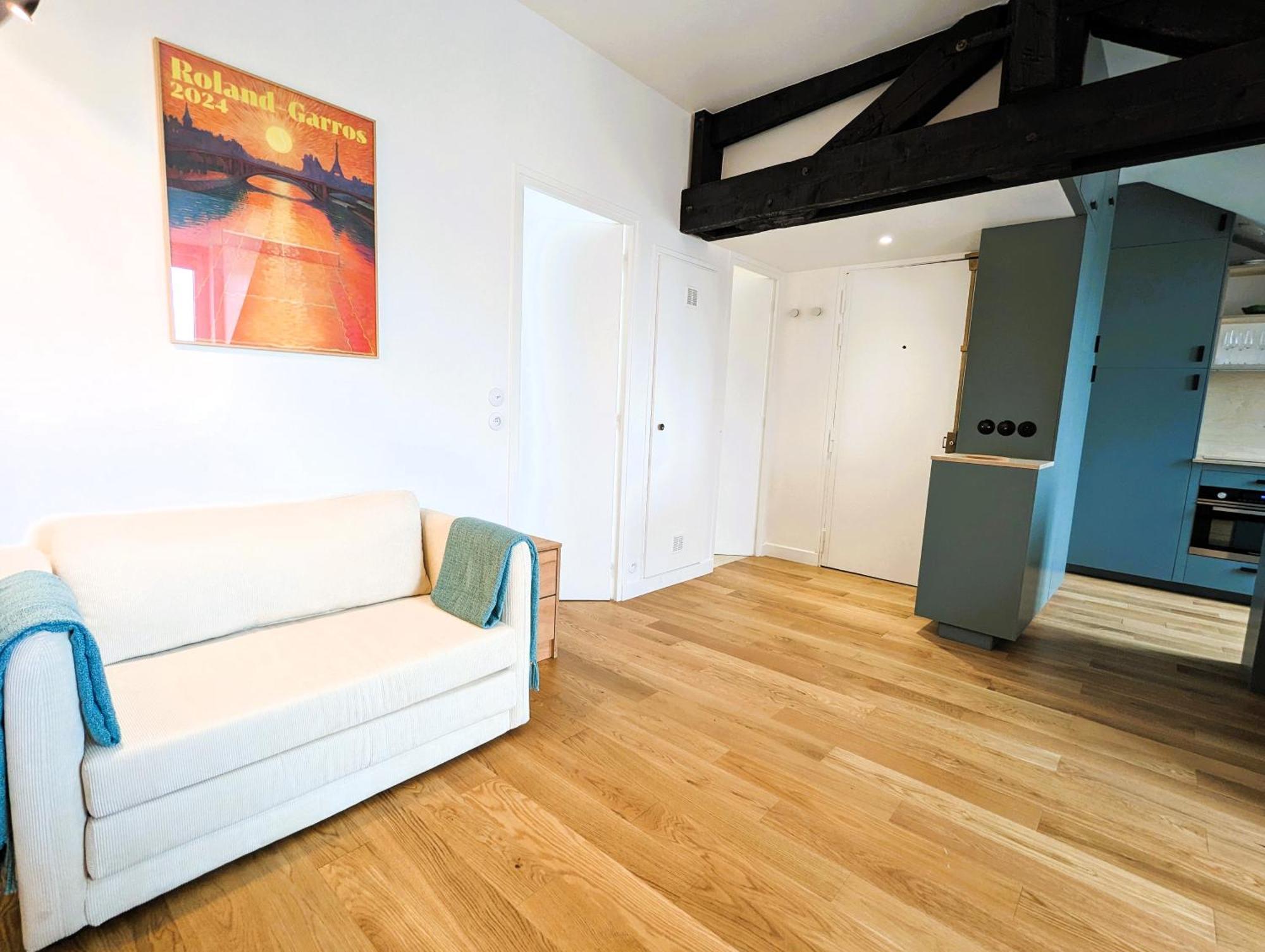 Sur Les Toits De - Marais Apartment