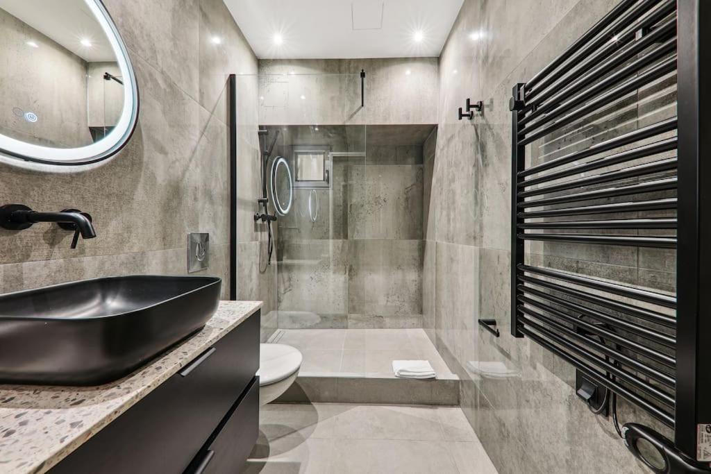 De Luxe Et Elegant Apartment Paris