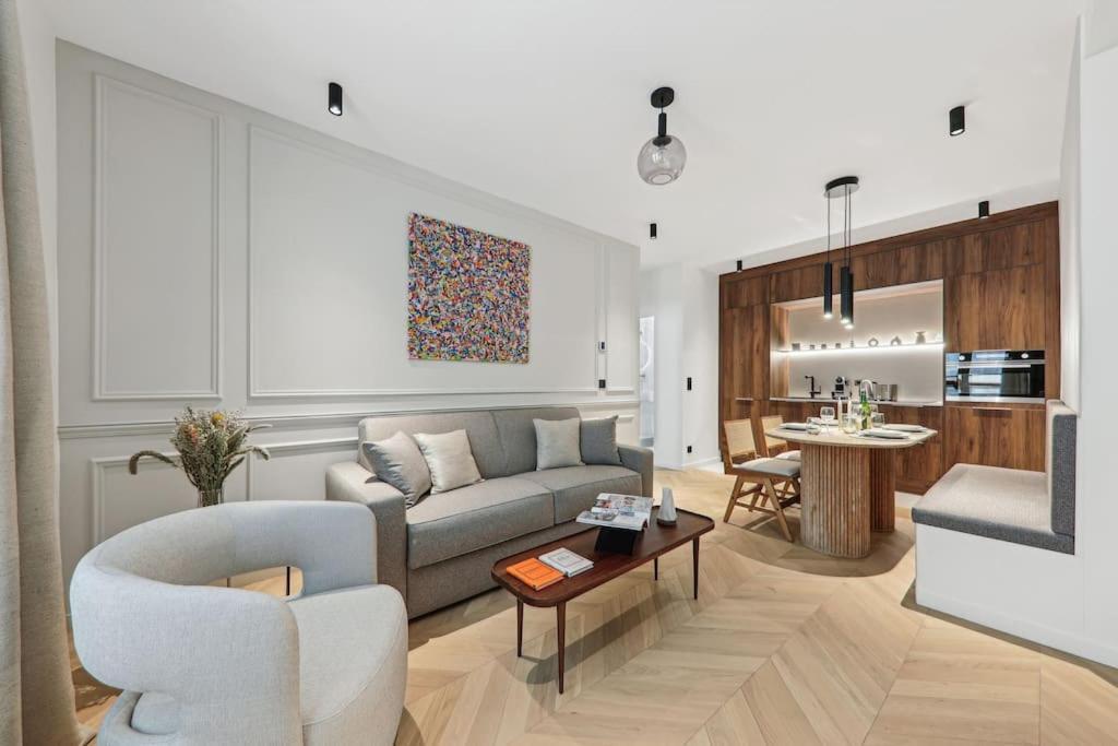 Apartment De Luxe Et Elegant Paris