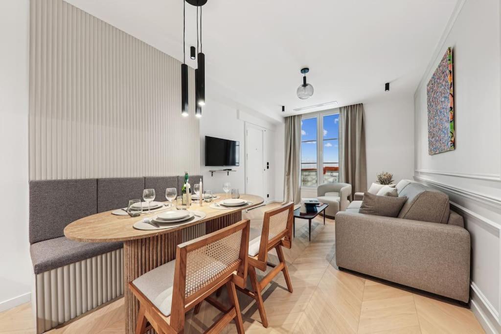 De Luxe Et Elegant Apartment