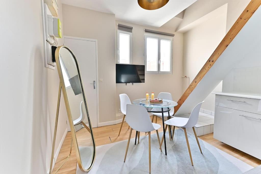 Avec Mezzanine Au Centre De - Ii Apartment Paris