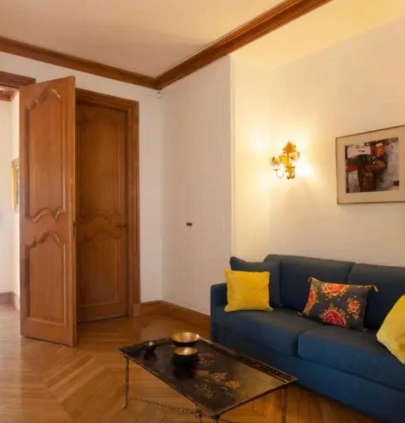 Apartment Charles Floquet Paris