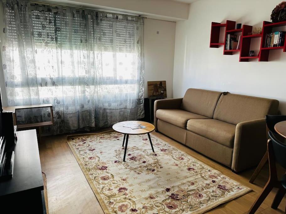 Cosy And Quiet T2 In 19 * Paris