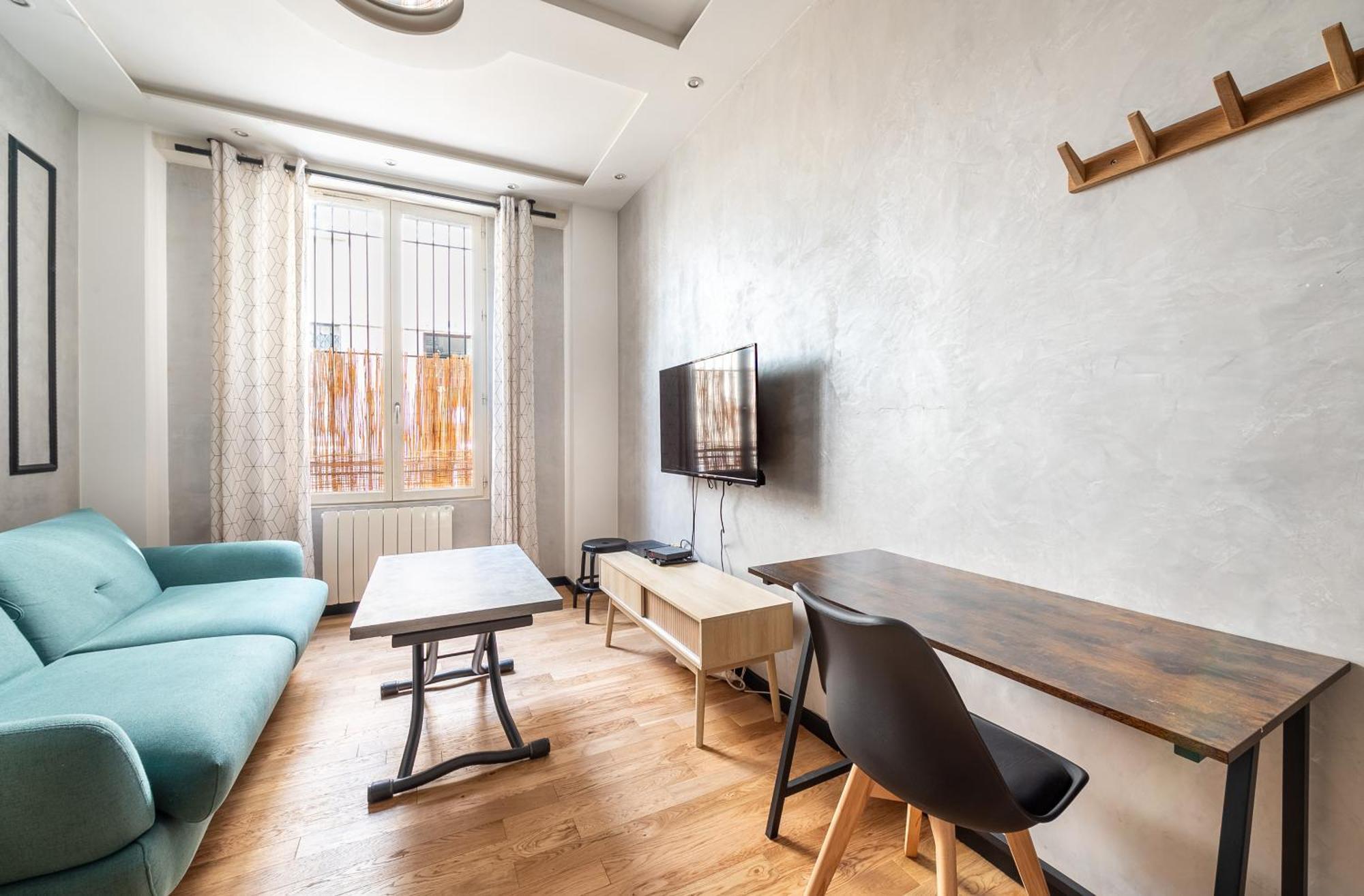Apartment Full-equipped & Near To Subway