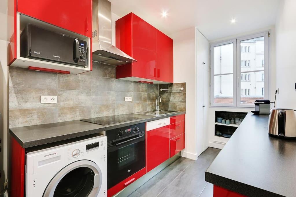 Exceptional Location Charme Parisien Apartment