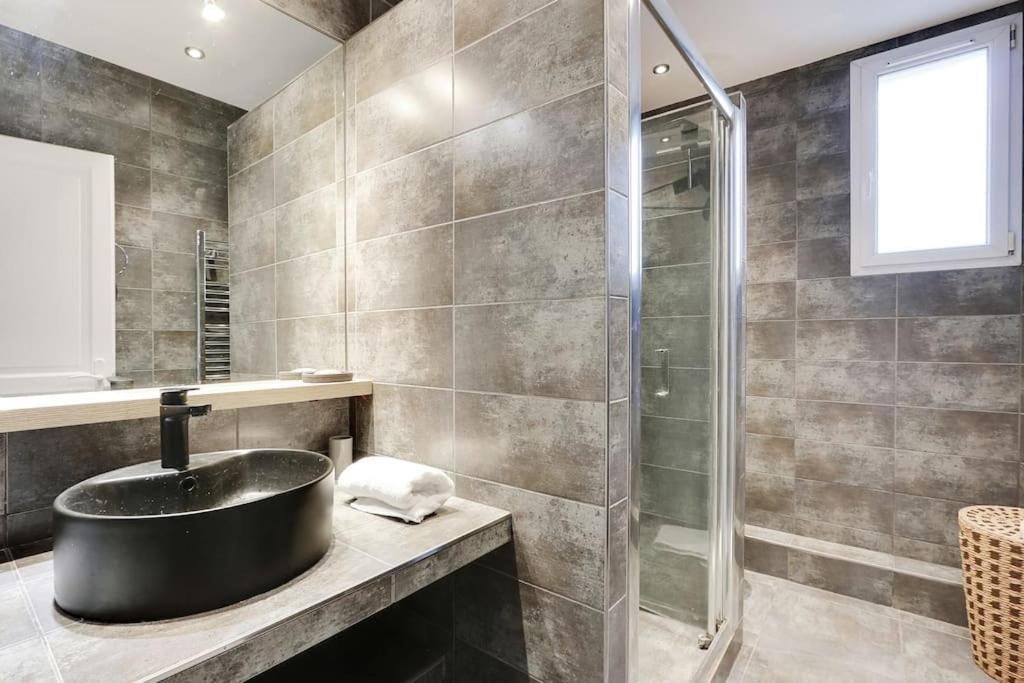 Exceptional Location Charme Parisien