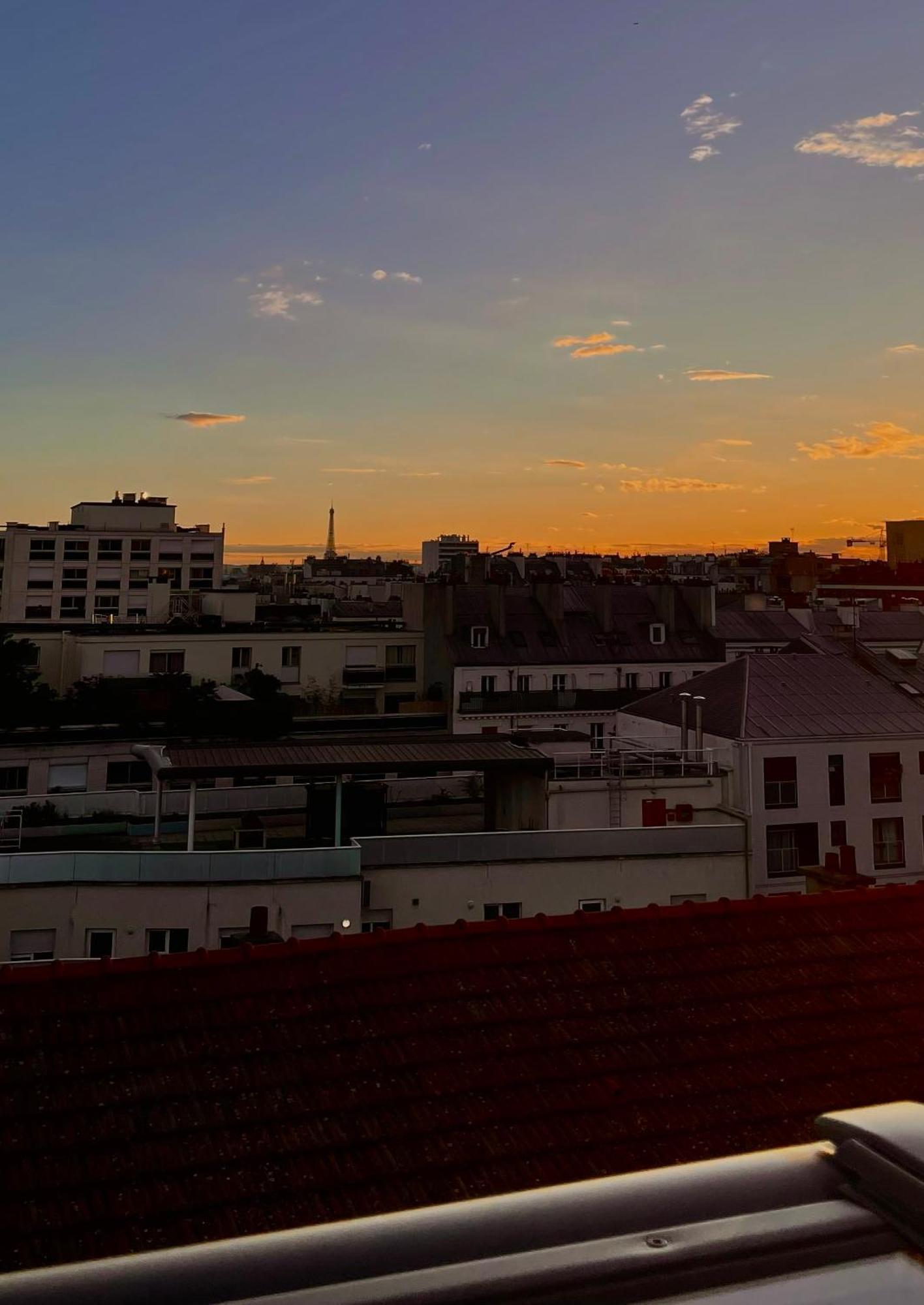 Heart Of With View - Renovated Apartment Paris