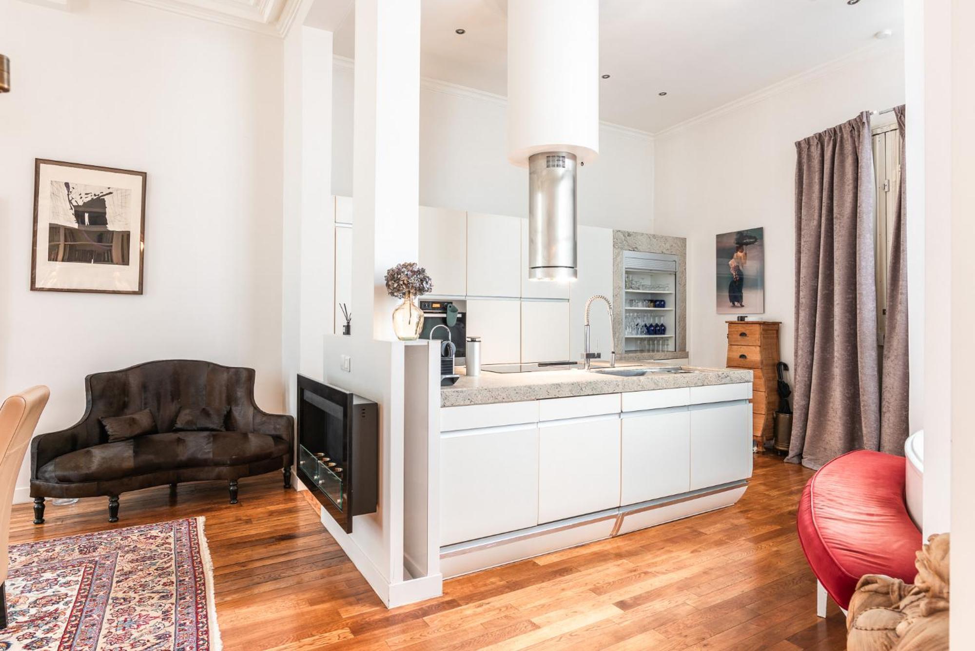 Luxury Typical Parisian Flat - 5 Min From Louvre Apartment *