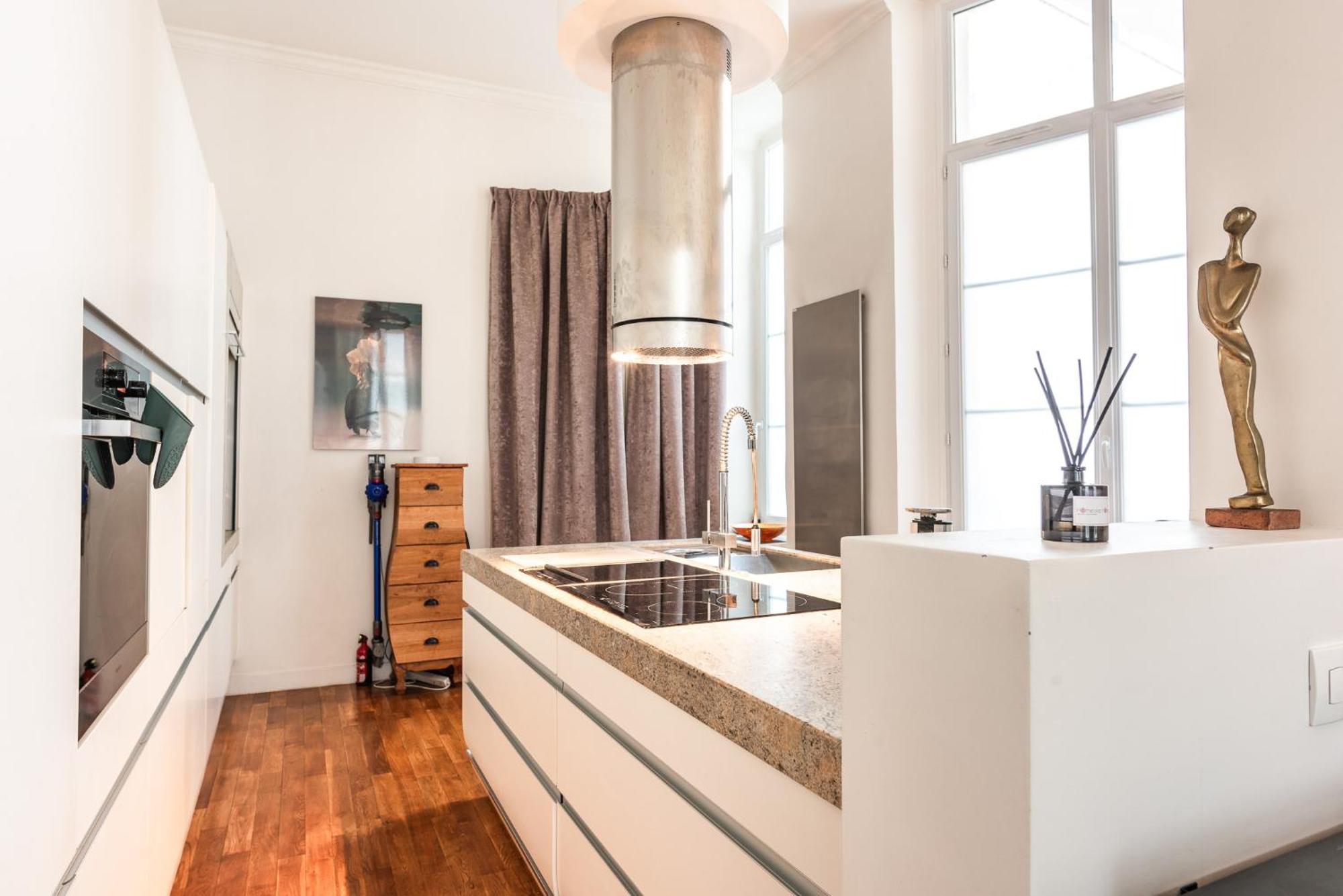 Luxury Typical Parisian Flat - 5 Min From Louvre *