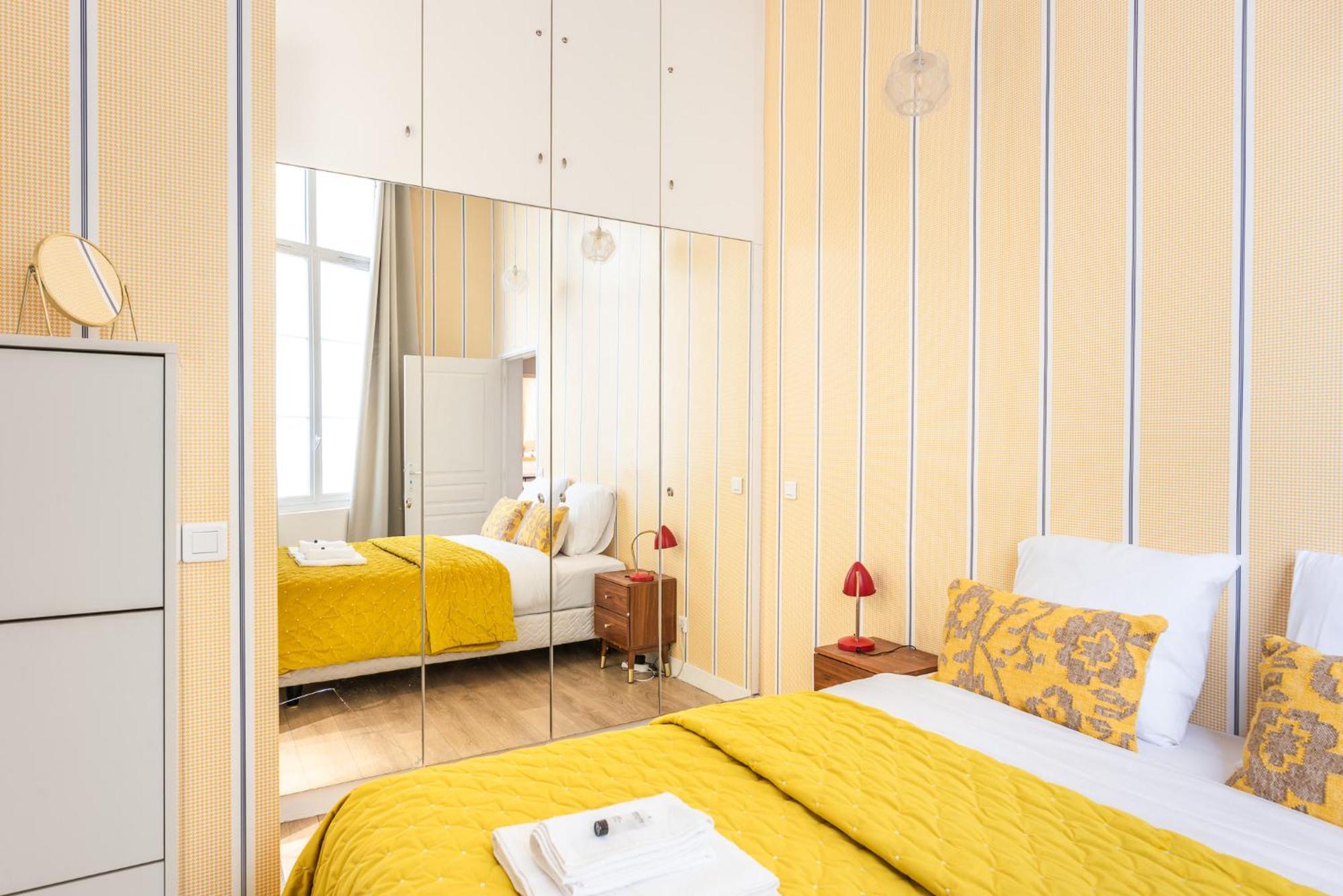 Apartment Luxury Typical Parisian Flat - 5 Min From Louvre Paris