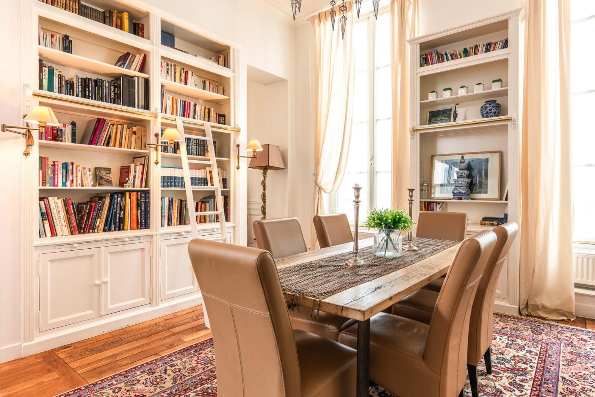 Apartment Luxury Typical Parisian Flat - 5 Min From Louvre