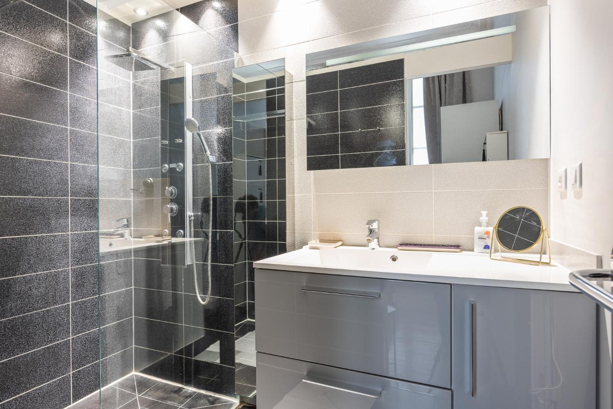 Apartment Luxury Typical Parisian Flat - 5 Min From Louvre Paris