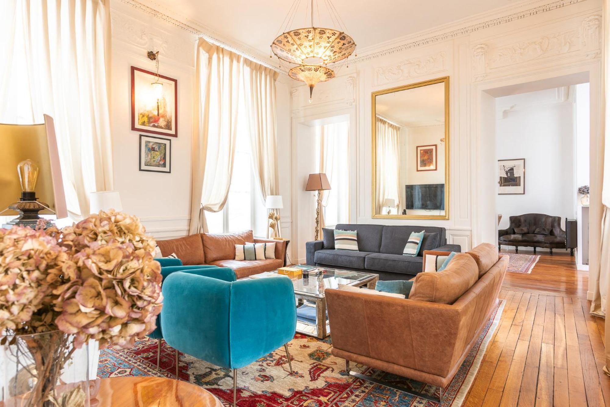 Luxury Typical Parisian Flat - 5 Min From Louvre Paris