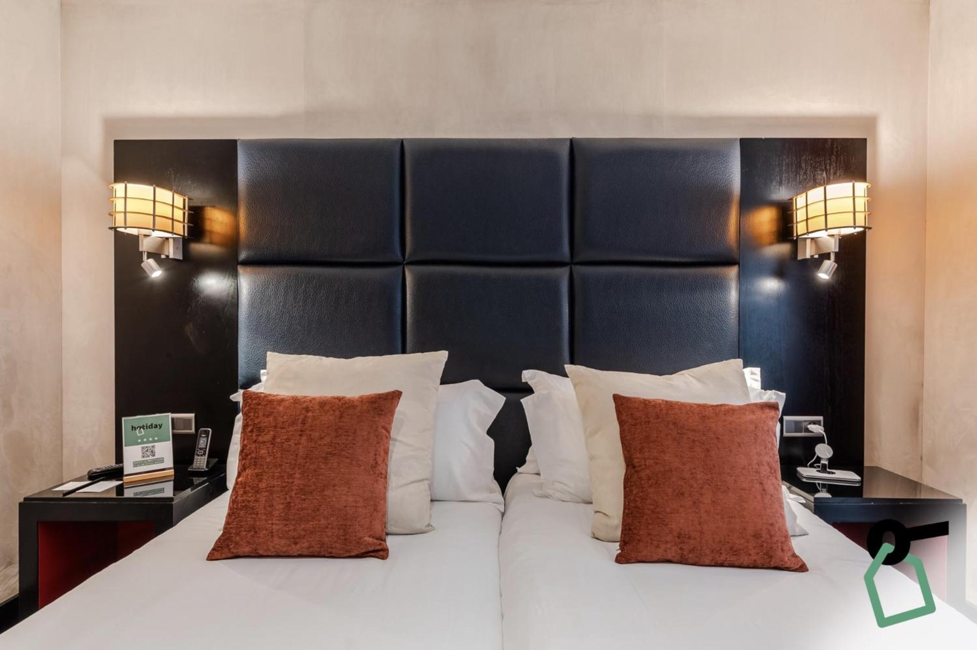 Hotiday Collection - Arc De Triomphe 4*