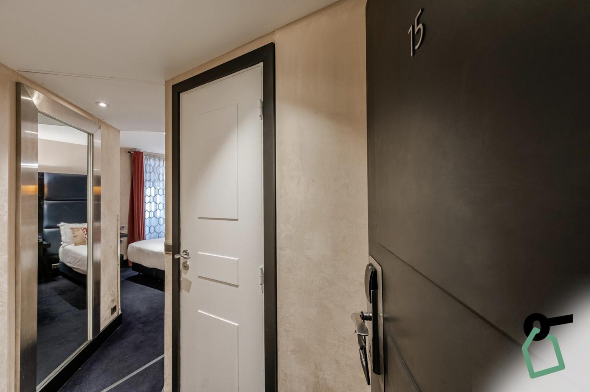 Hotel Hotiday Collection - Arc De Triomphe 4*