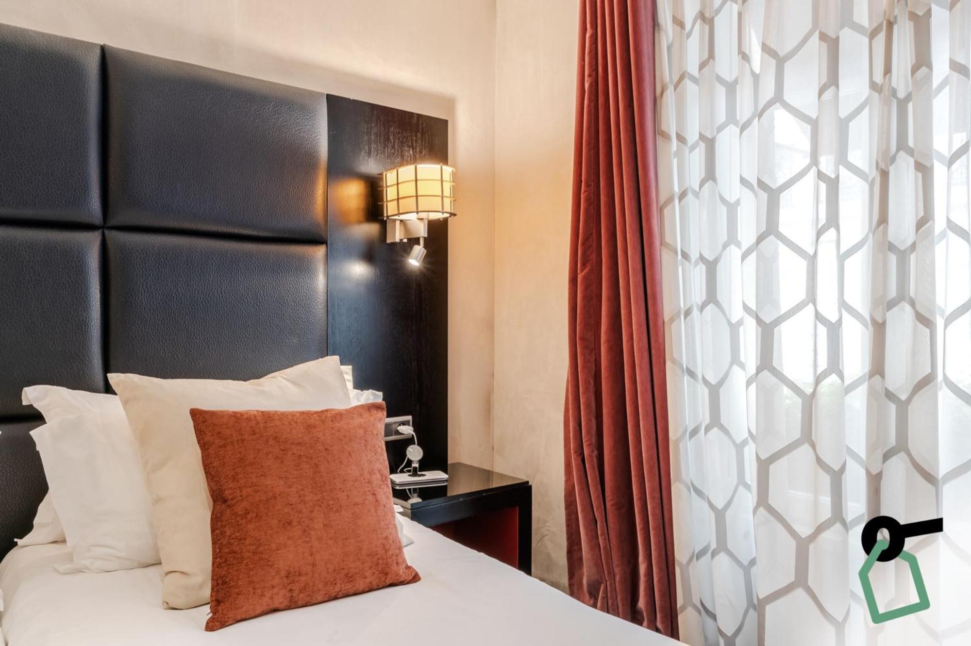 Hotel Hotiday Collection - Arc De Triomphe Paris
