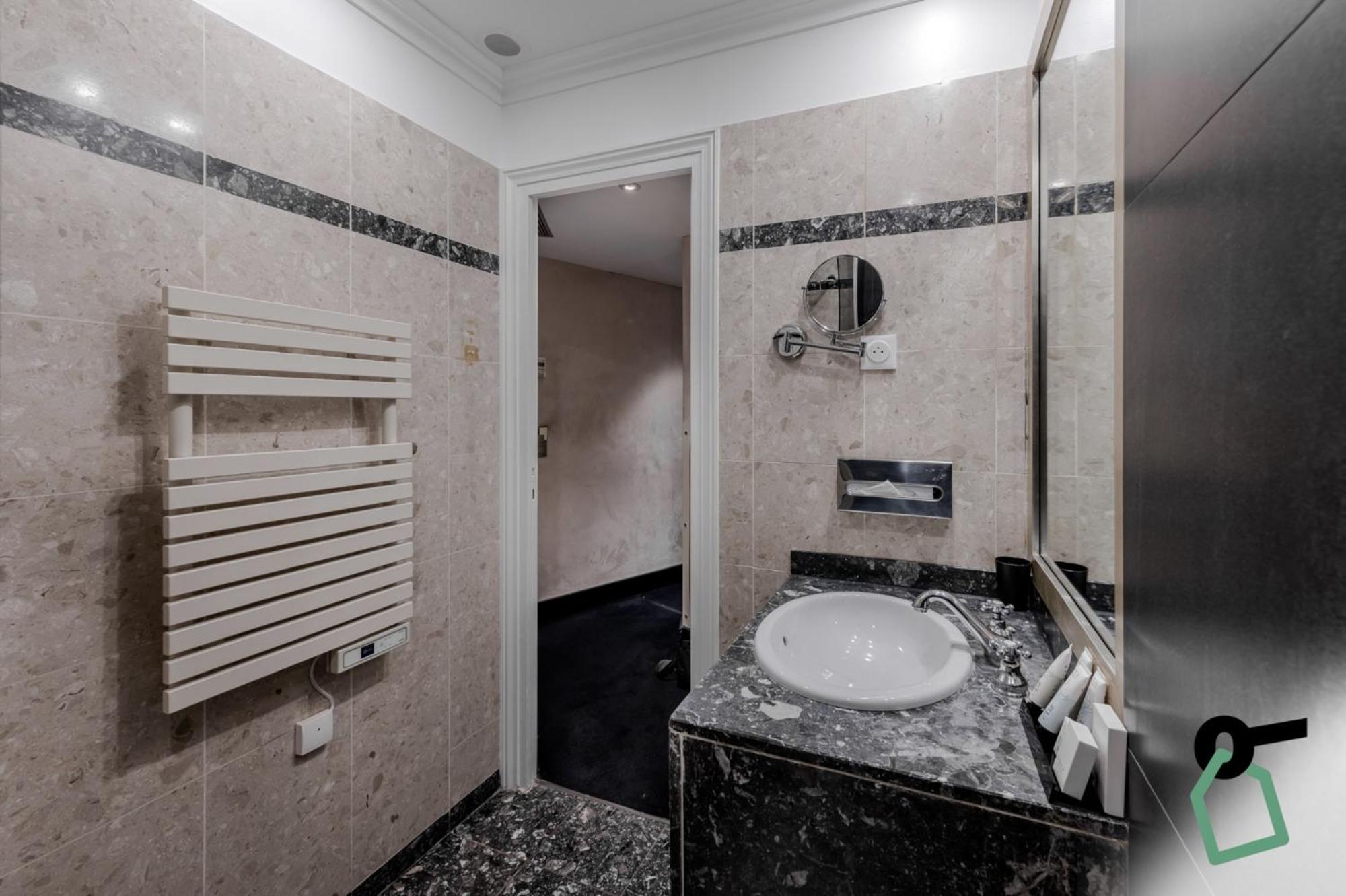 Hotiday Collection - Arc De Triomphe 4*