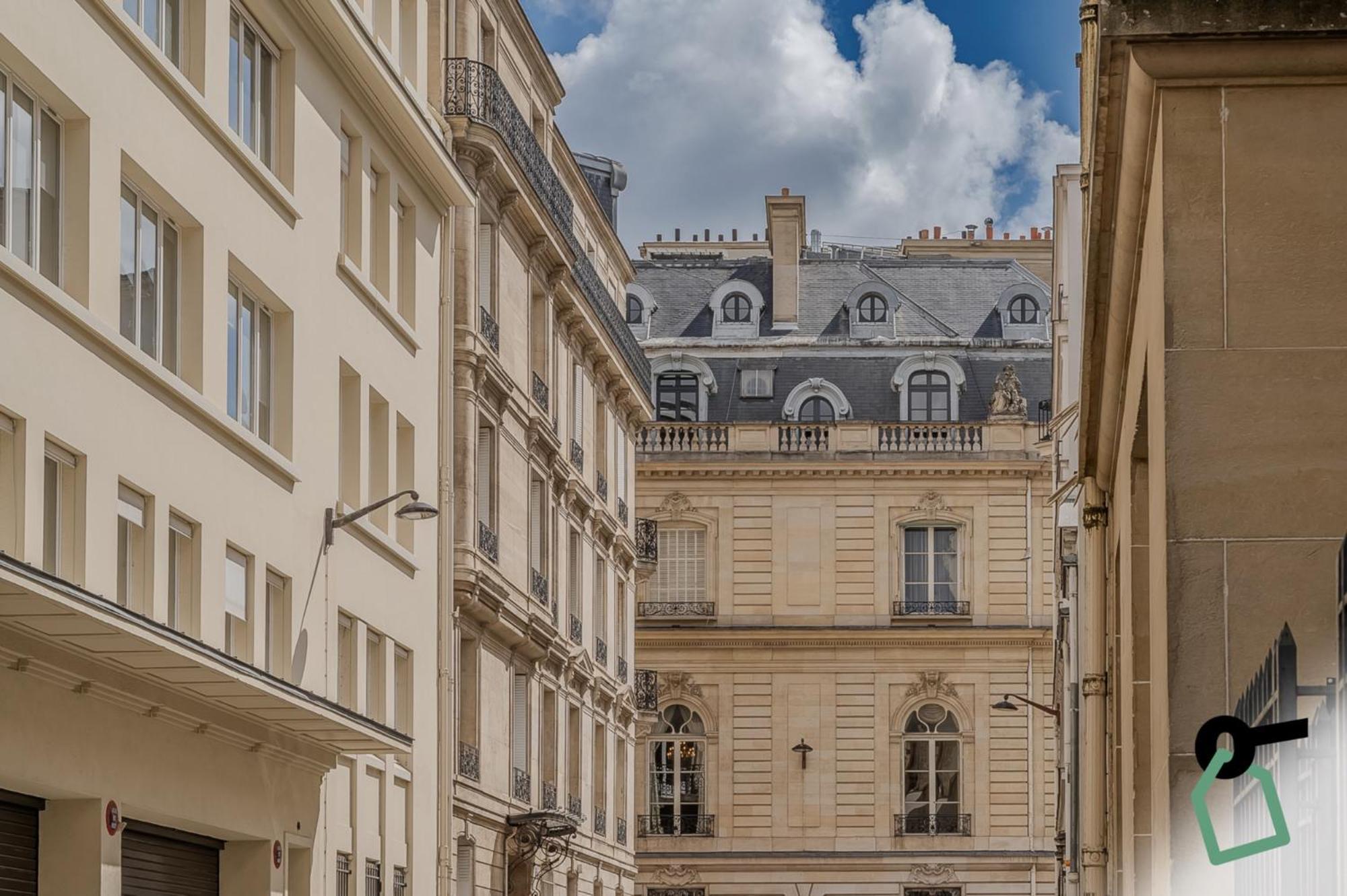 Hotiday Collection - Arc De Triomphe Hotel 4*