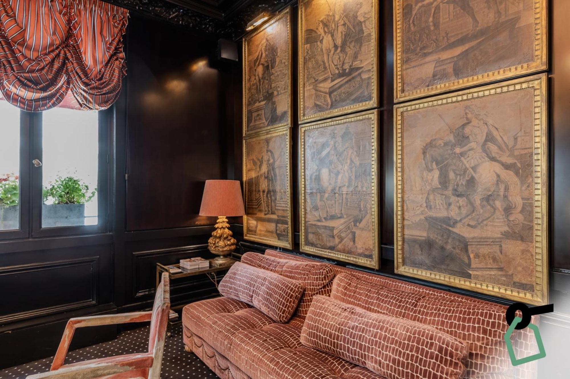 Hotiday Collection - Arc De Triomphe Hotel