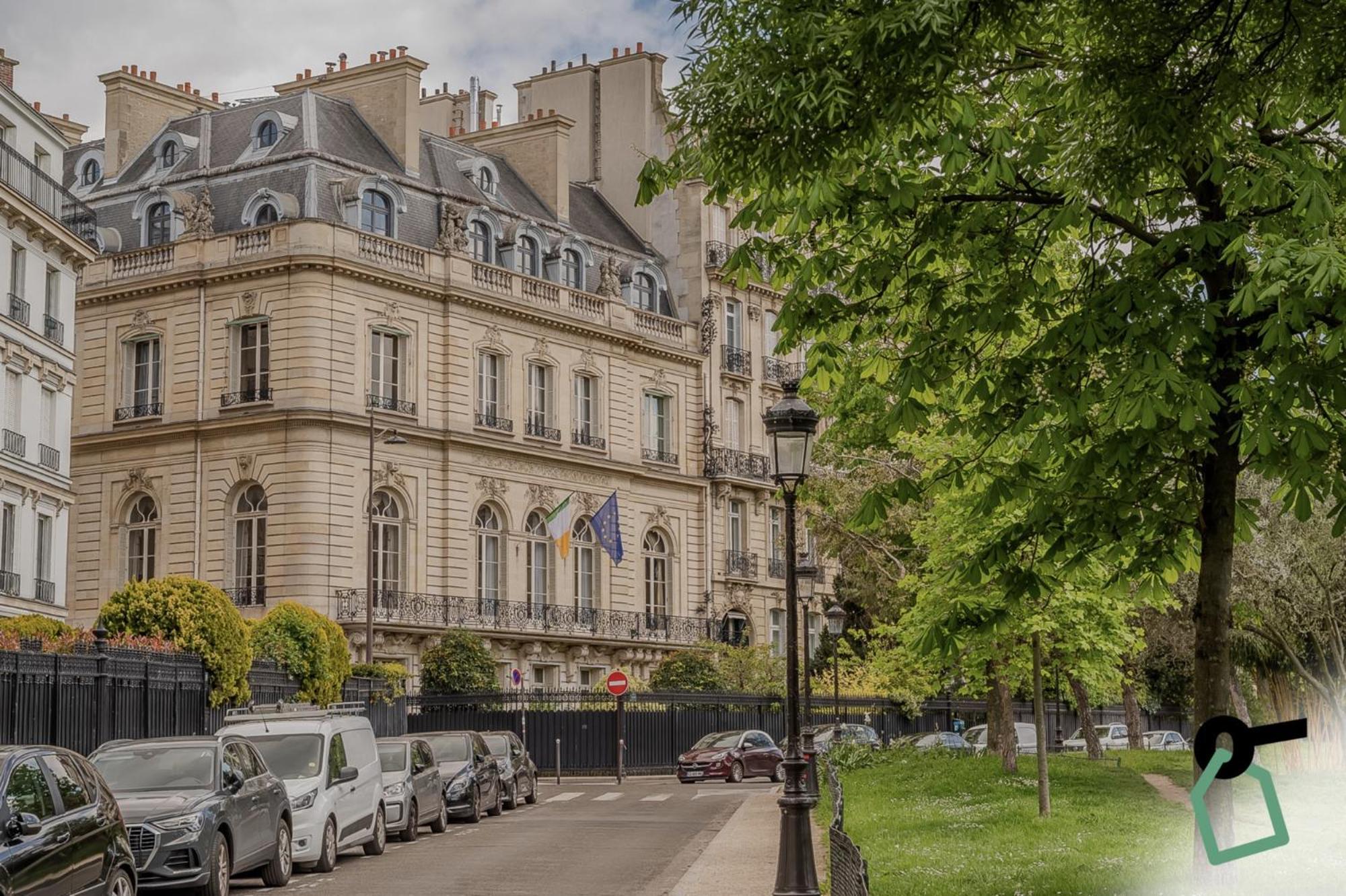 Hotel Hotiday Collection - Arc De Triomphe