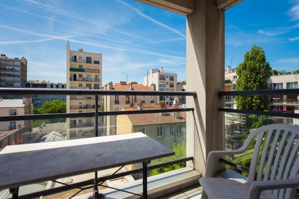 Le Cozy + Balcon Ensoleille + Parking Apartment Paris