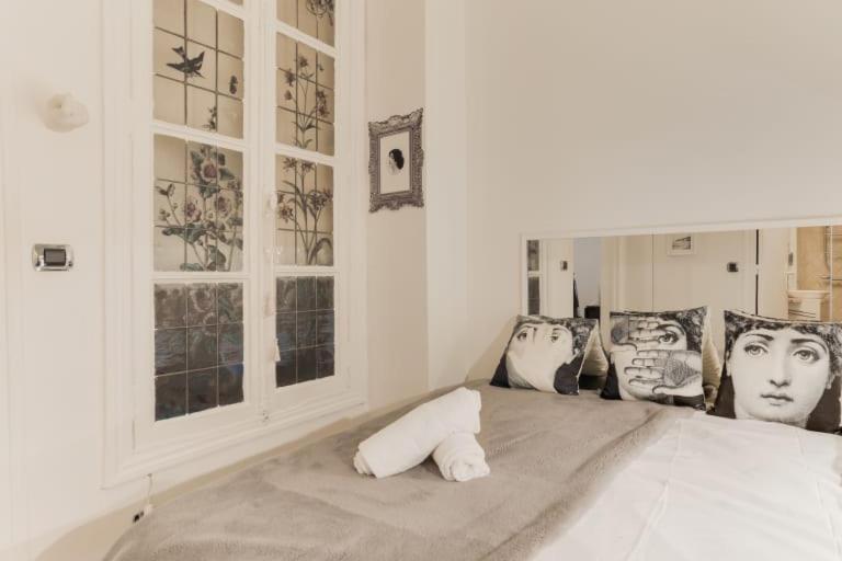 Guestready - Artsy Flat For 2 Near Opera Paris