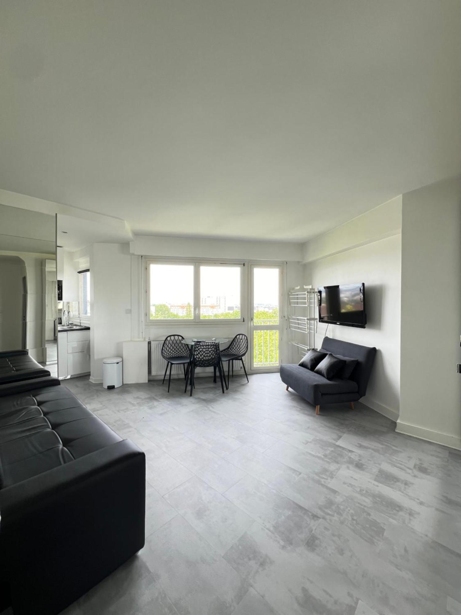 In With View, 15min Direct To Center Apartment *