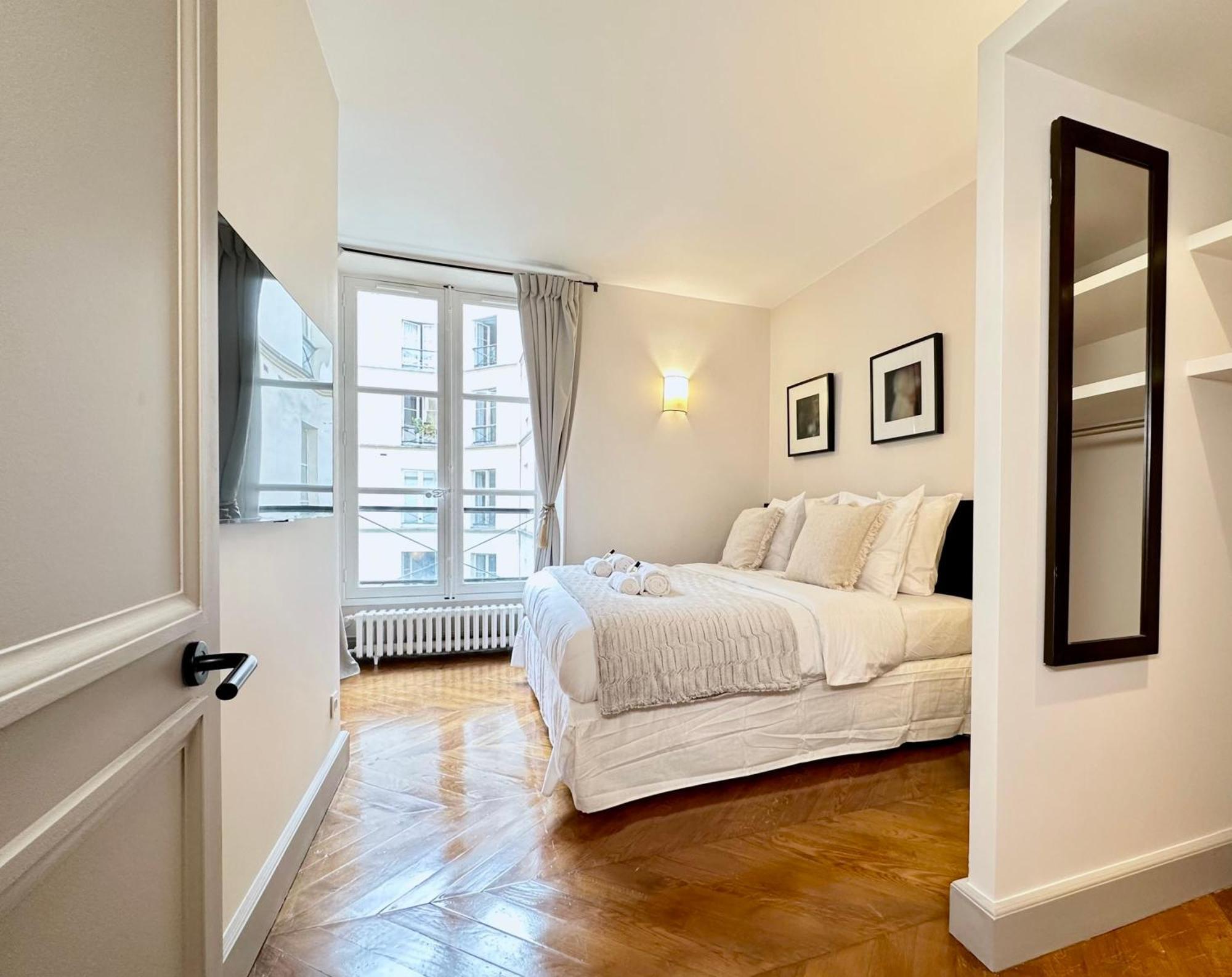 Luxembourg Garden Unique Haven Apartment Paris