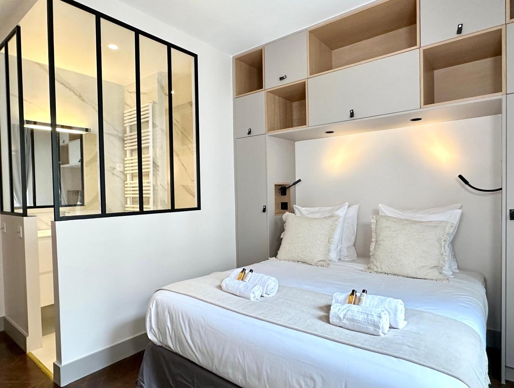 Luxembourg Garden Unique Haven Apartment