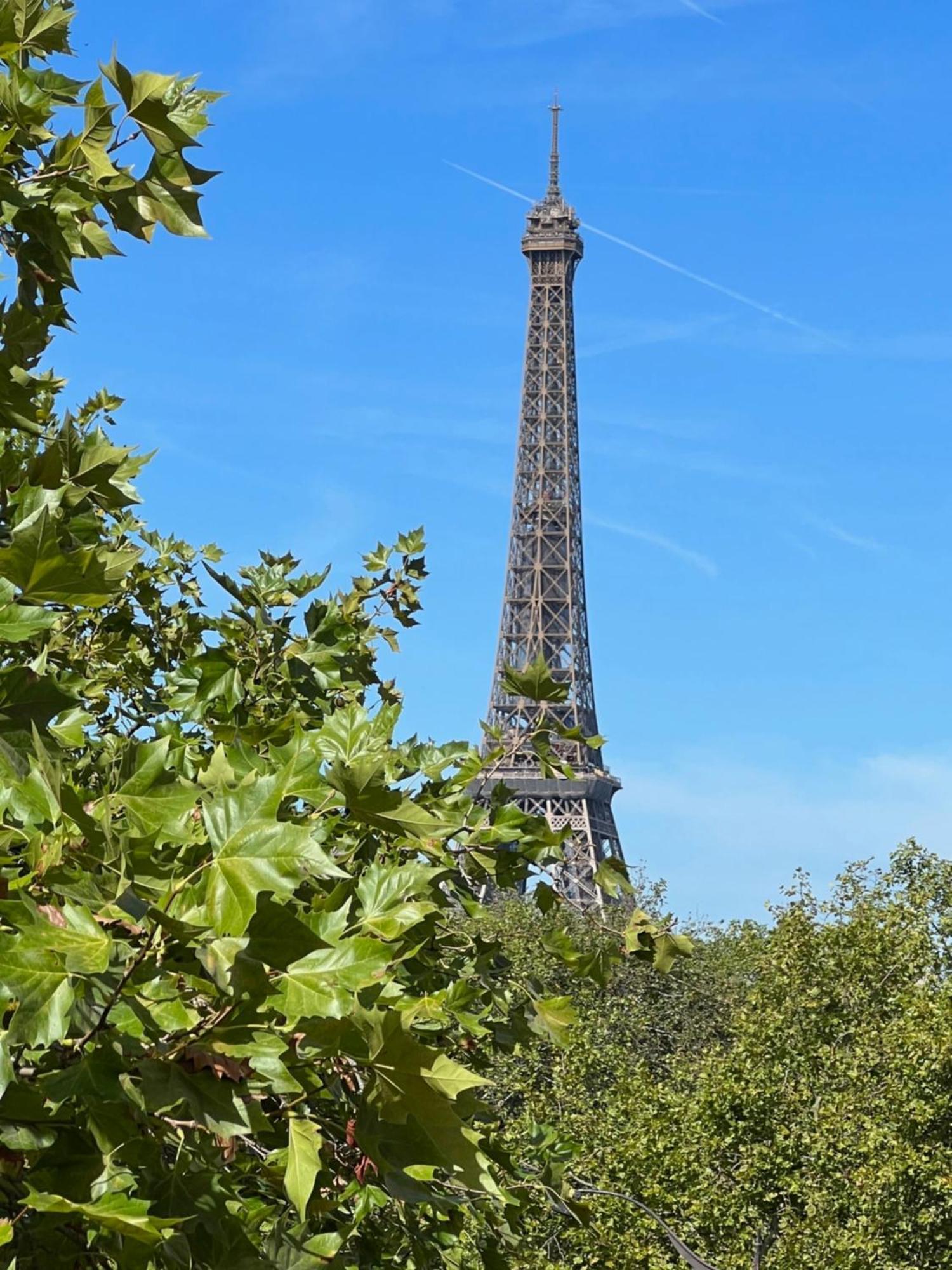 Duplex Vue Tour Eiffel Apartment