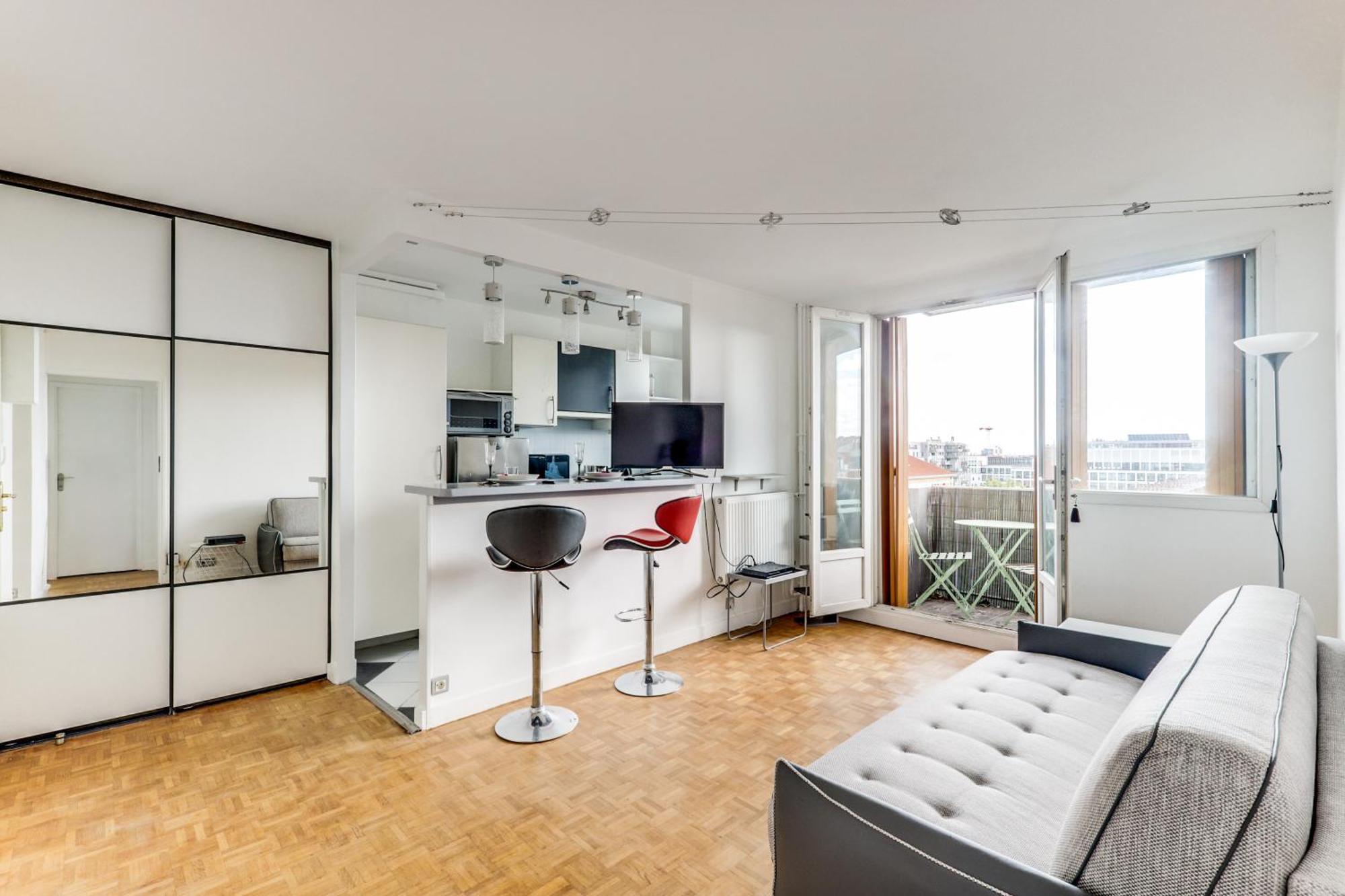 Apartment Avec Balcon Vue Degagee *