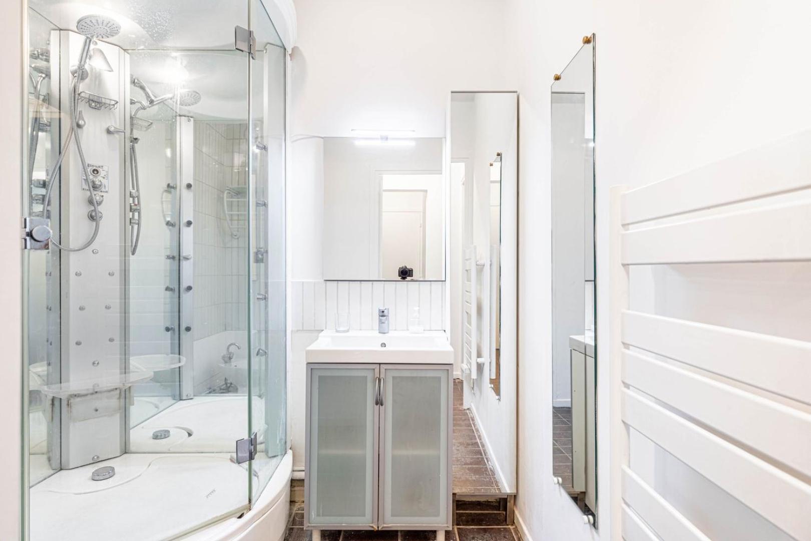 Guestready - Modern Comfort Near Arc De Triomphe Apartment
