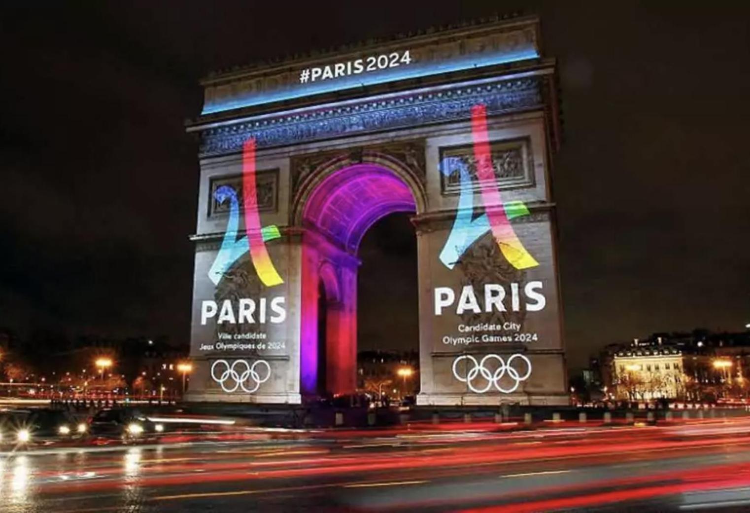 Eiffel Tower * Paris