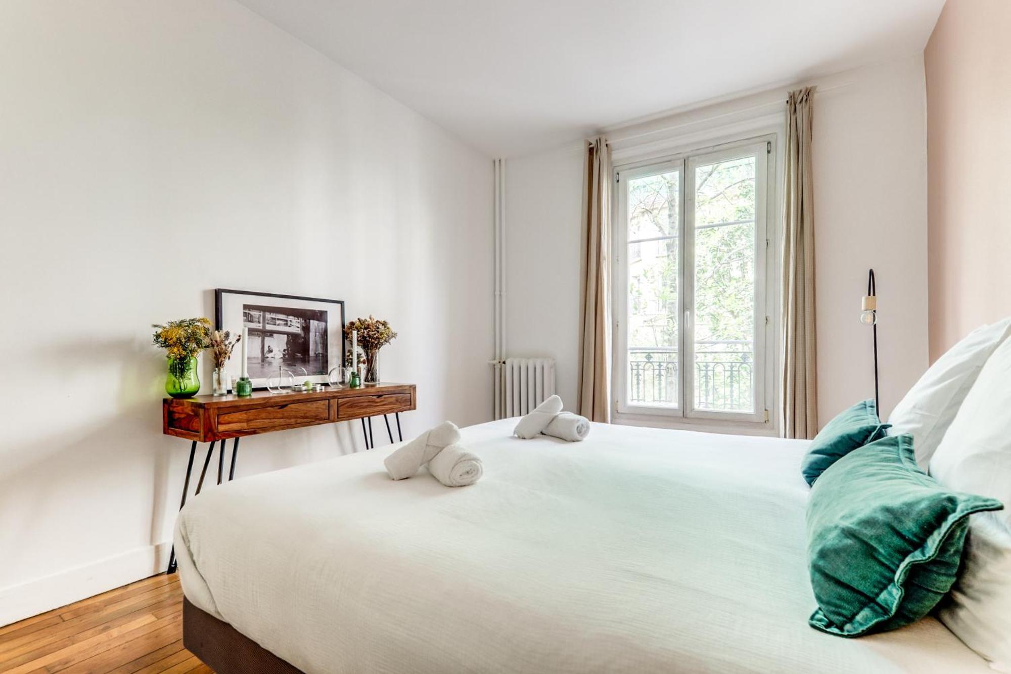 Superbe Neuf Pres De Montmartre Apartment Paris
