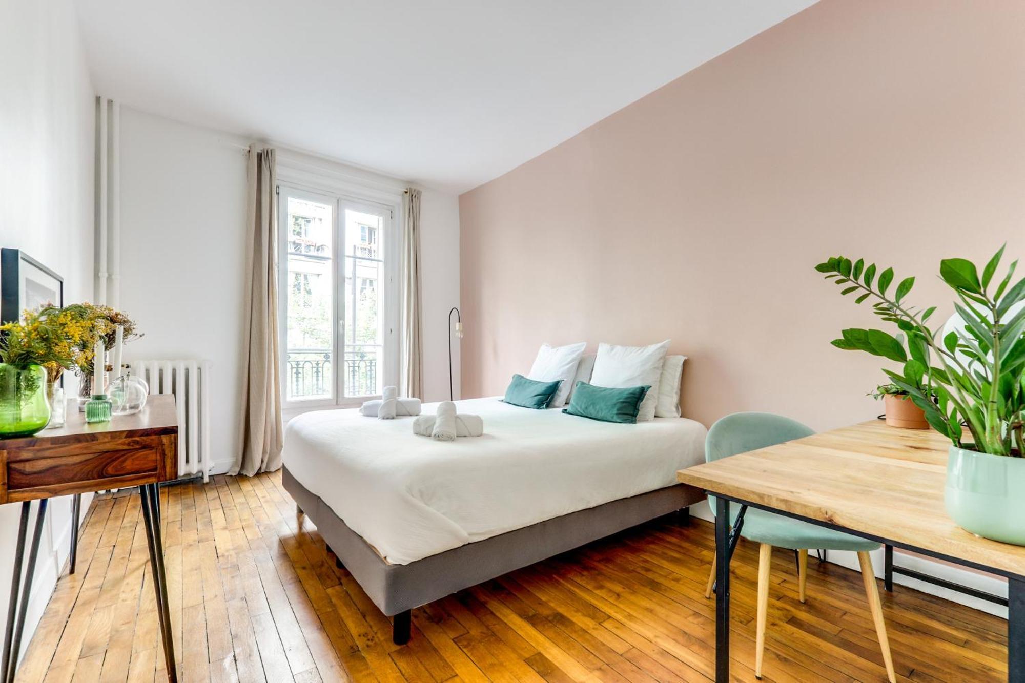 Apartment Superbe Neuf Pres De Montmartre *