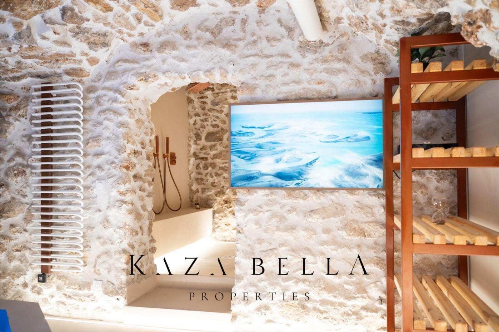 Kaza Bella - Marais Modern Flat With Small Pool