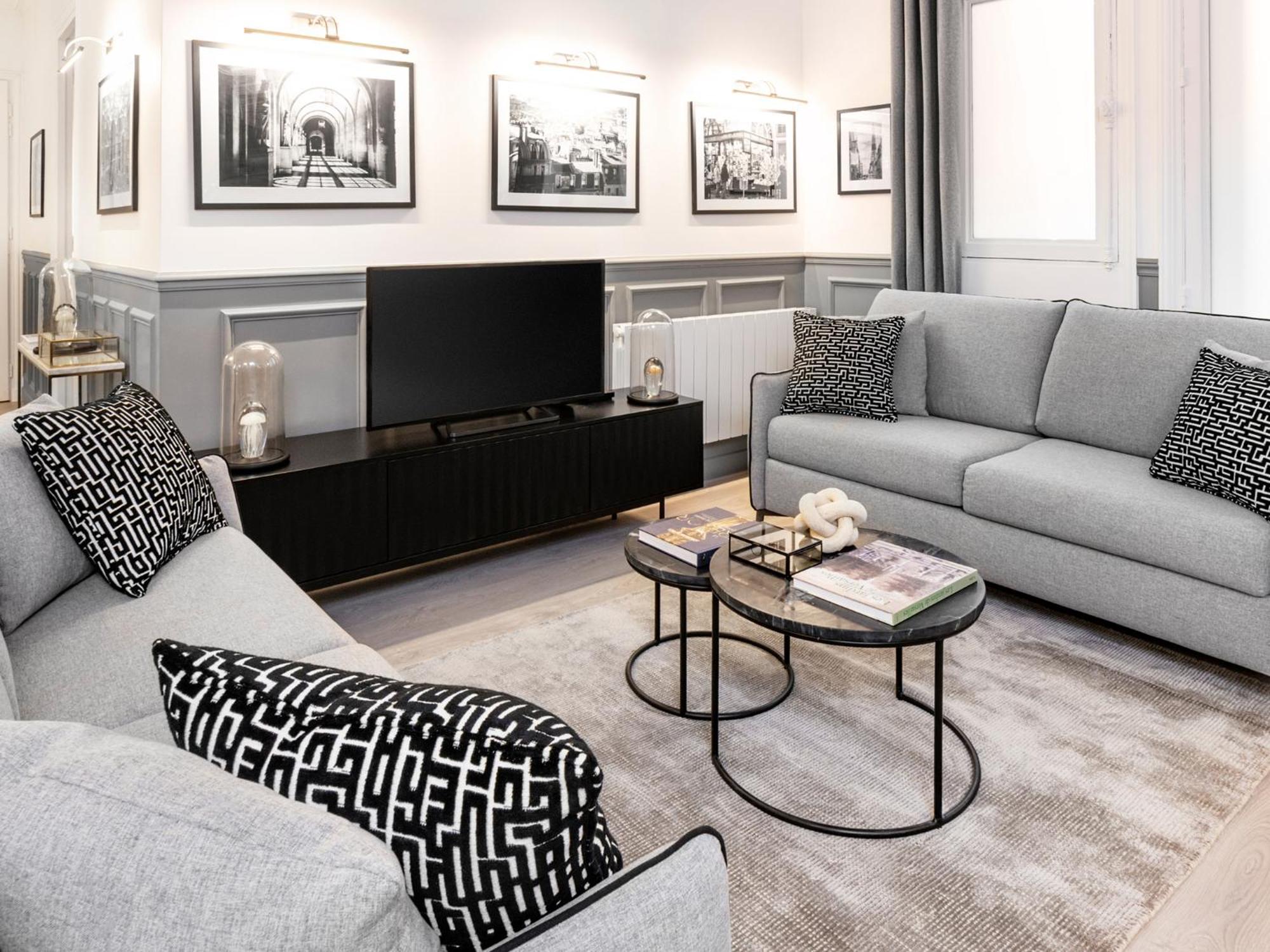 Livinparis - Luxury A/c 4 Bedrooms Auteuil Eiffel Tower Apartment Paris