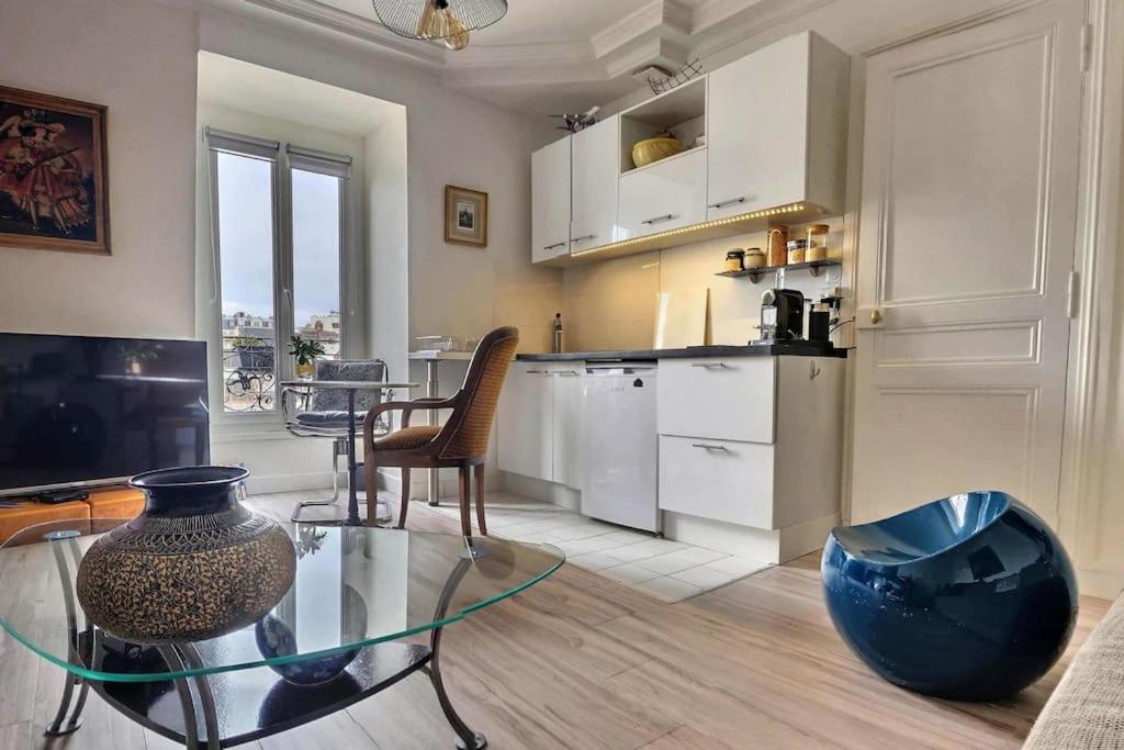 11 Quartier Saint Maur, Oberkampf * Paris