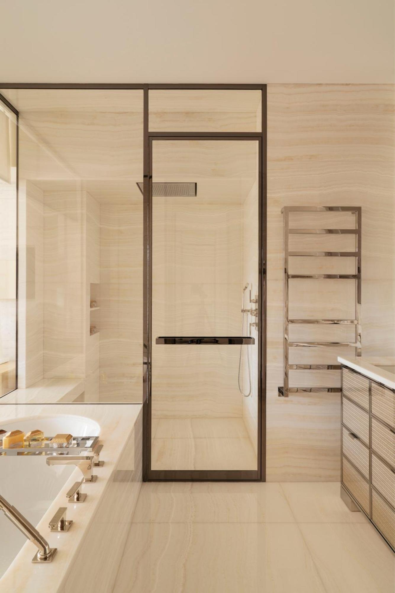 Hotel Cheval Blanc & Dior Cheval Blanc Paris