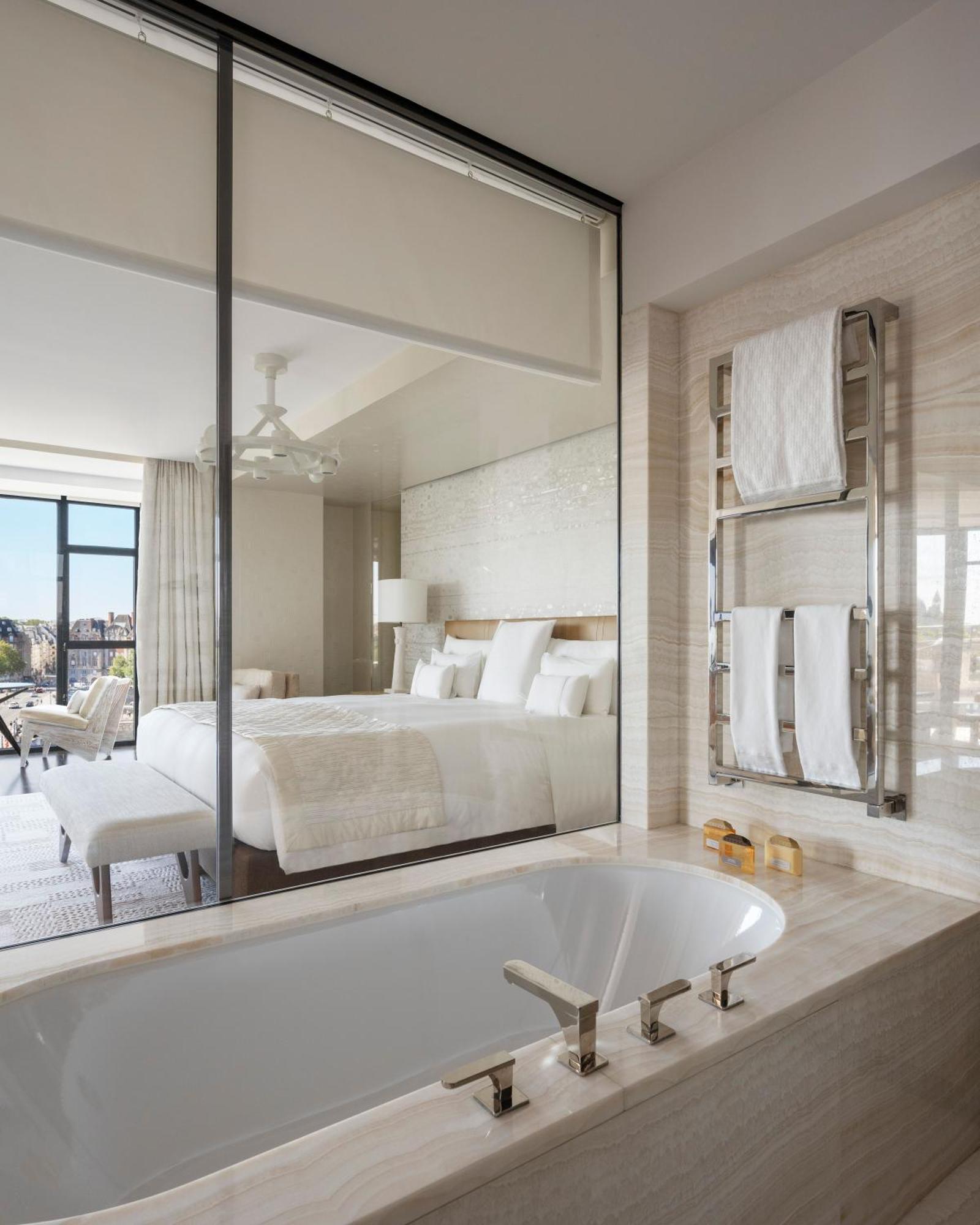 Cheval Blanc & Dior Cheval Blanc 5* Paris