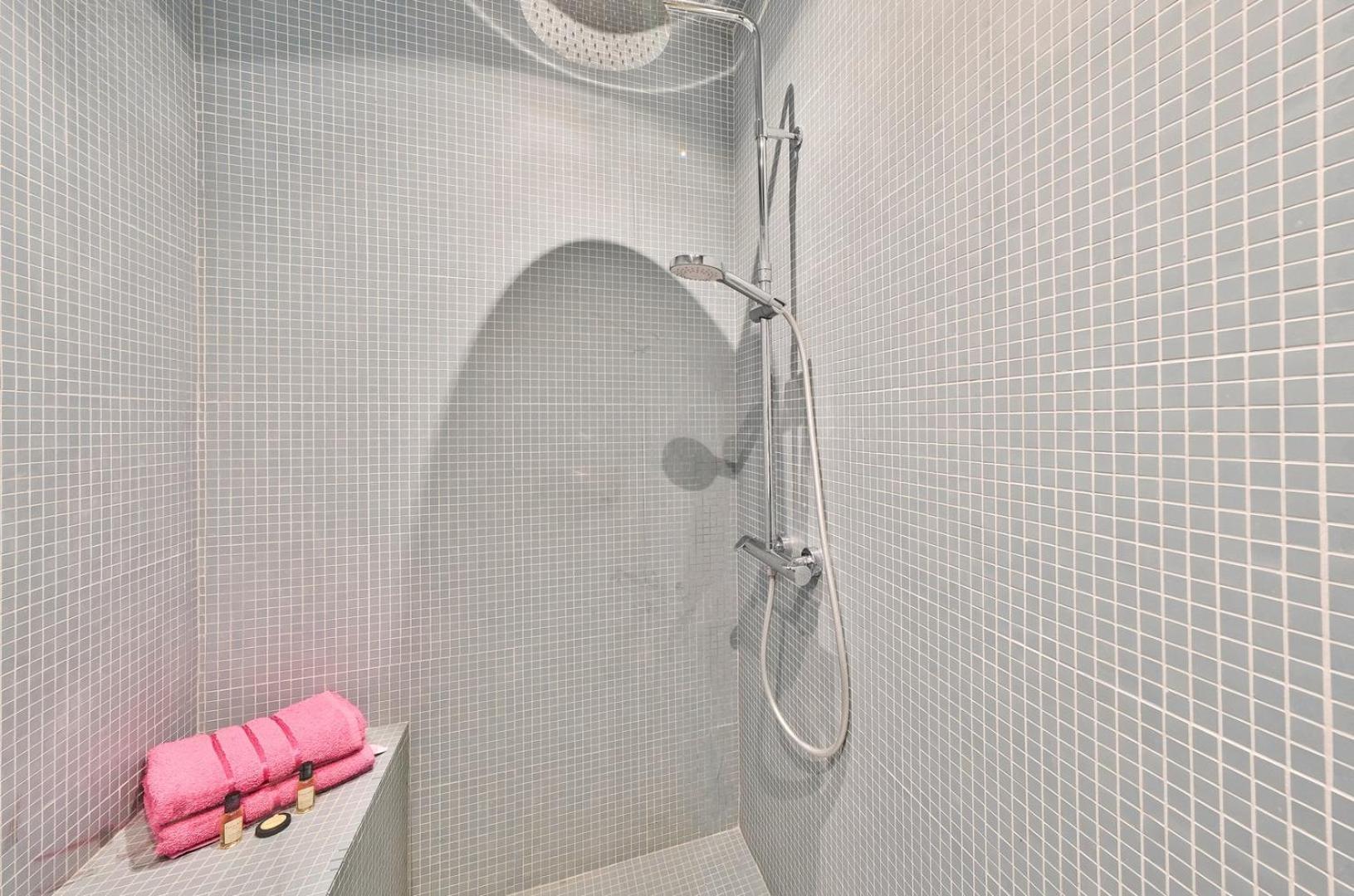 Guestready - Atypic Studio Near Montmartre Apartamento
