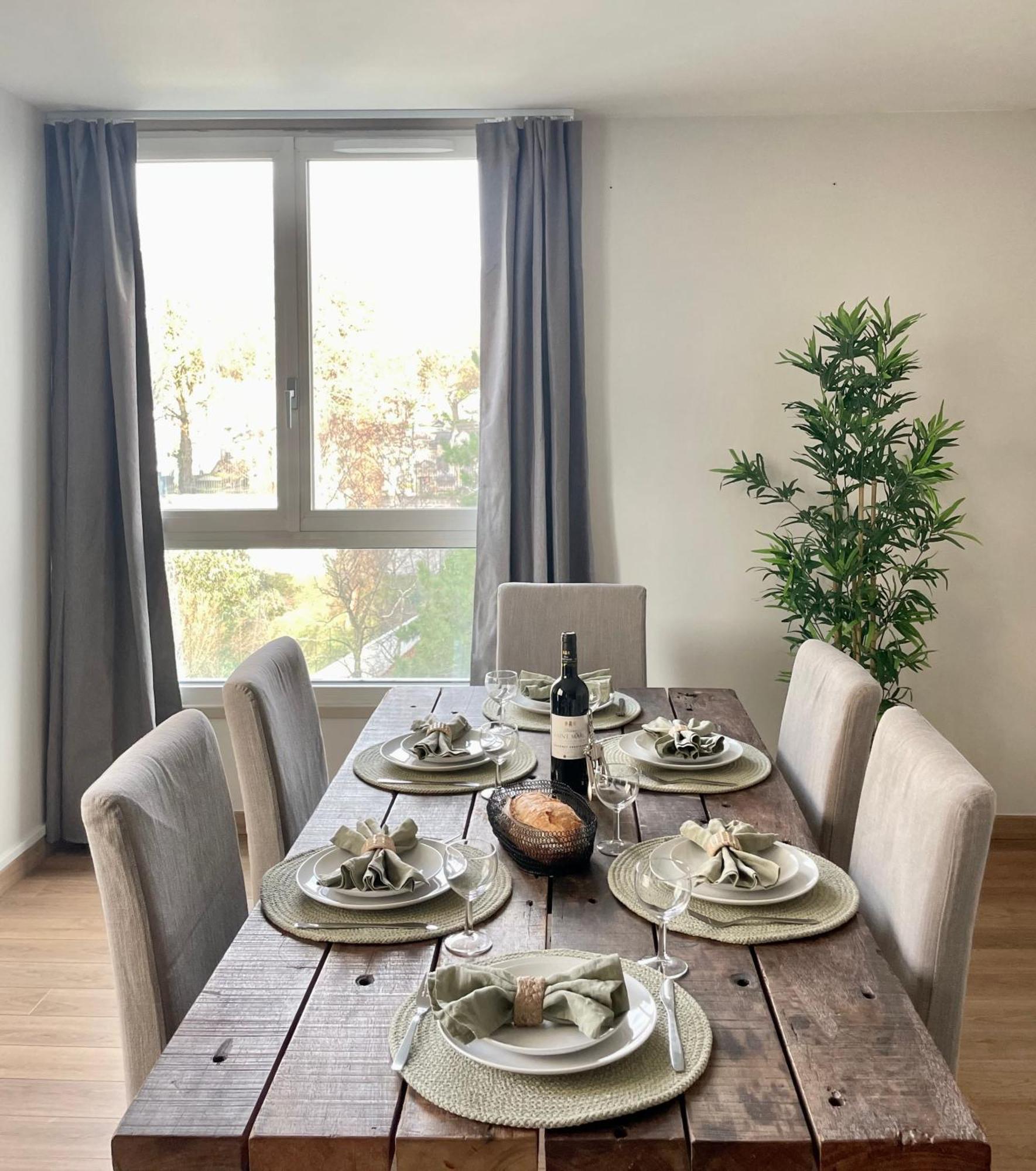 Apartment Luxurious & Spacious Flat In
