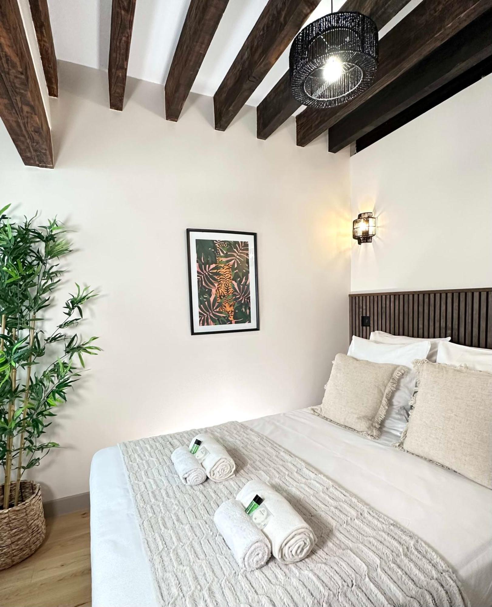 Le Marais' Finest Luxurious Apartment Paris