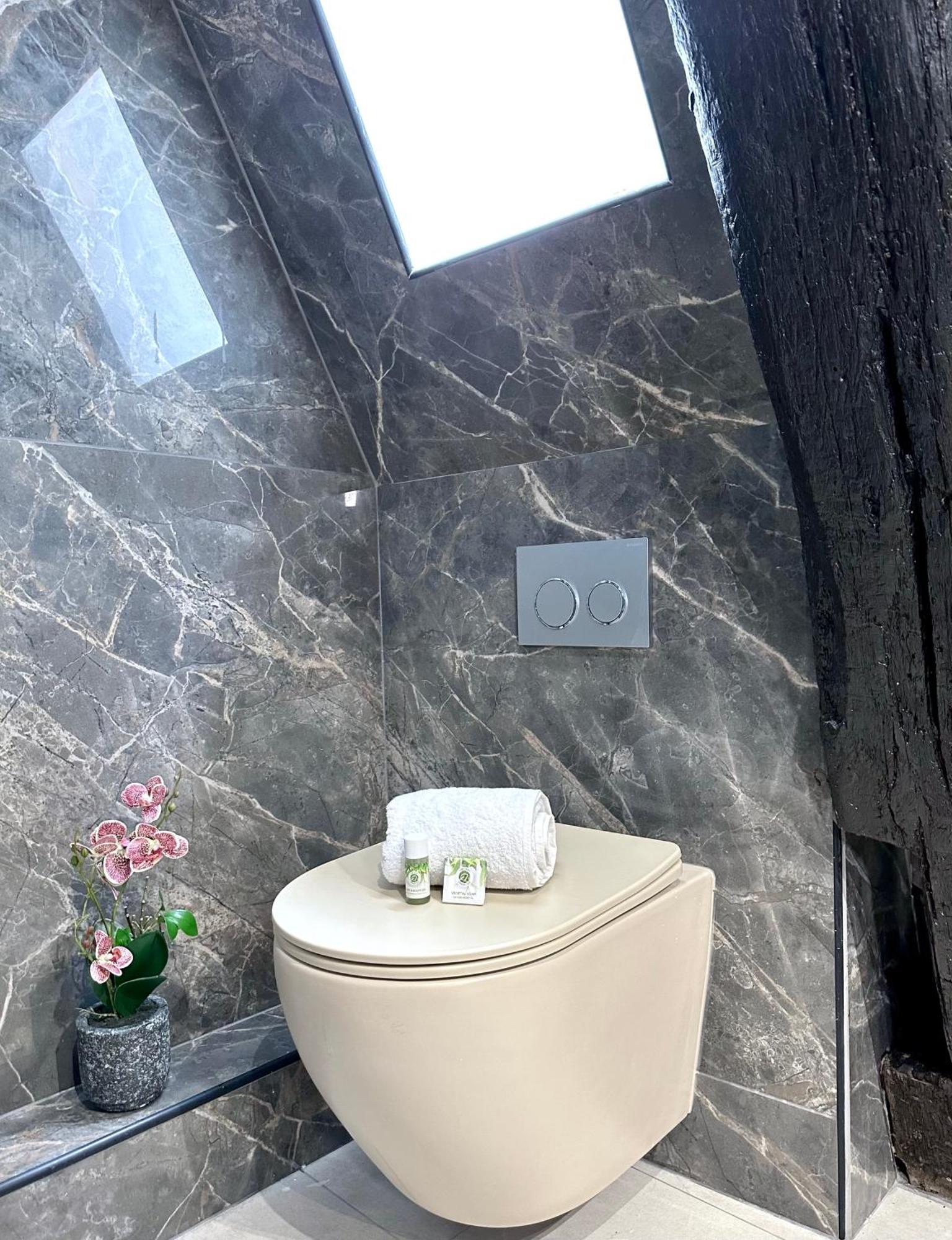 Le Marais' Finest Luxurious