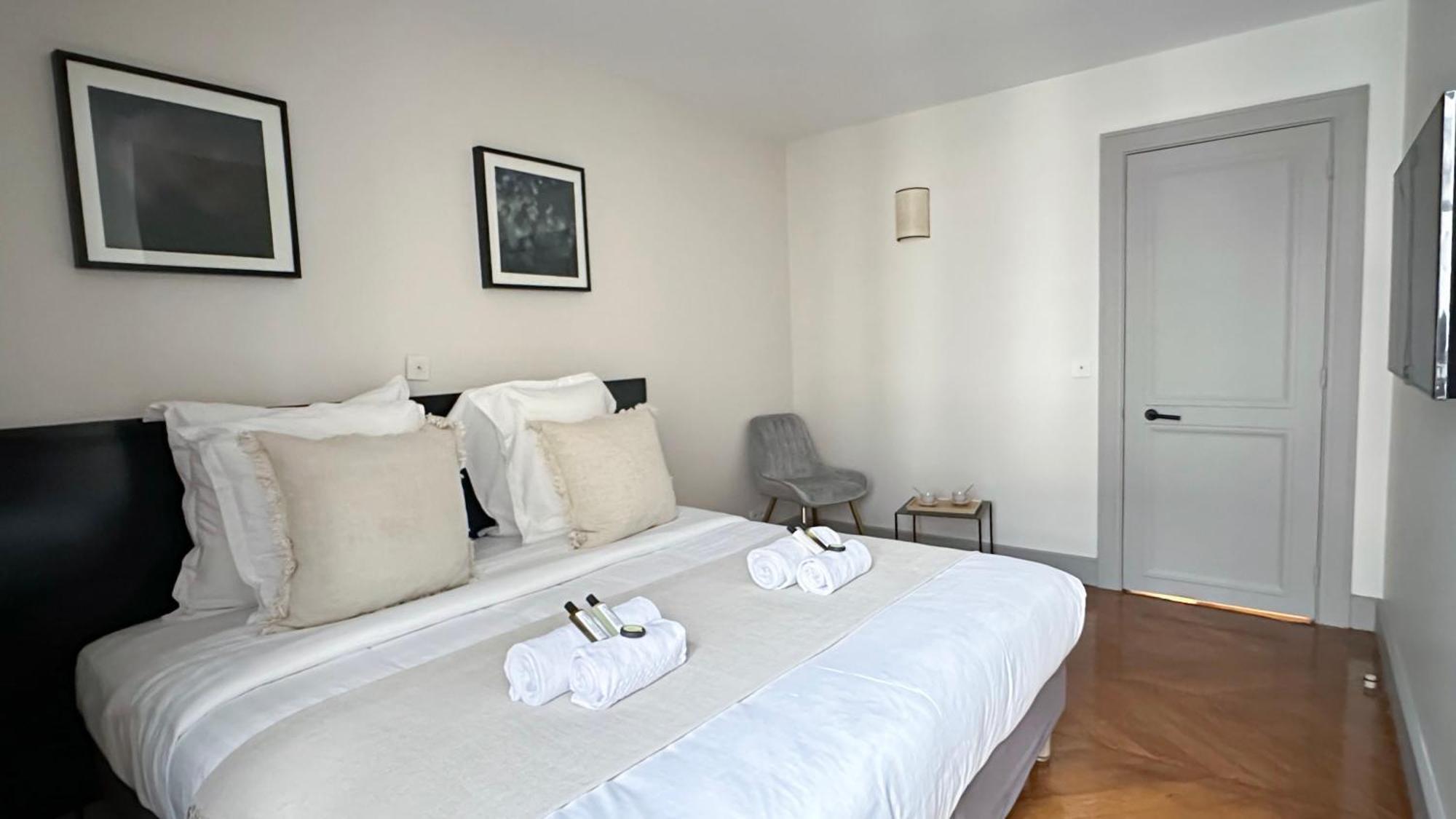 Apartment Saint-germain-des-pres Sumptuous