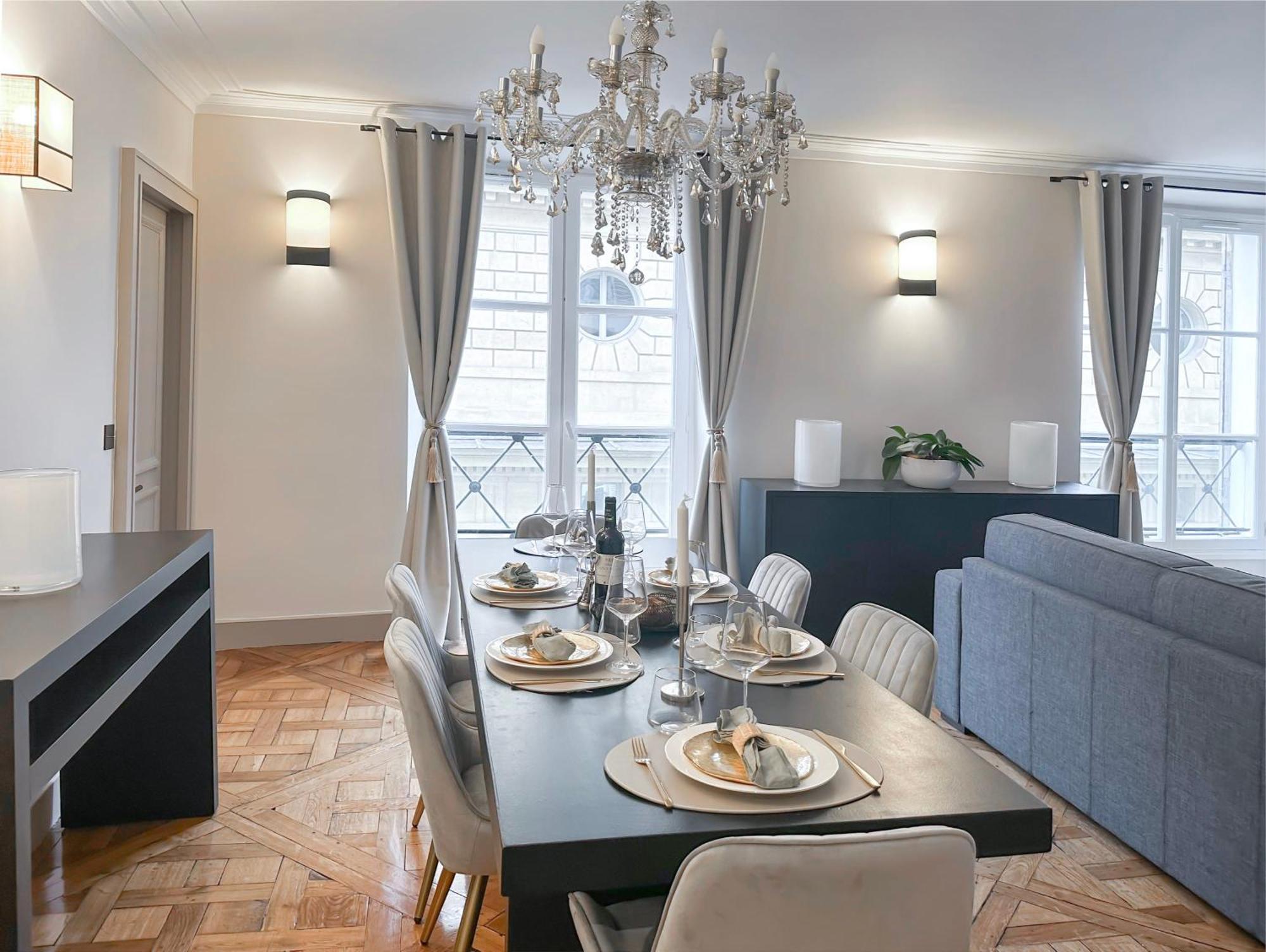 Saint-germain-des-pres Sumptuous Apartment Paris