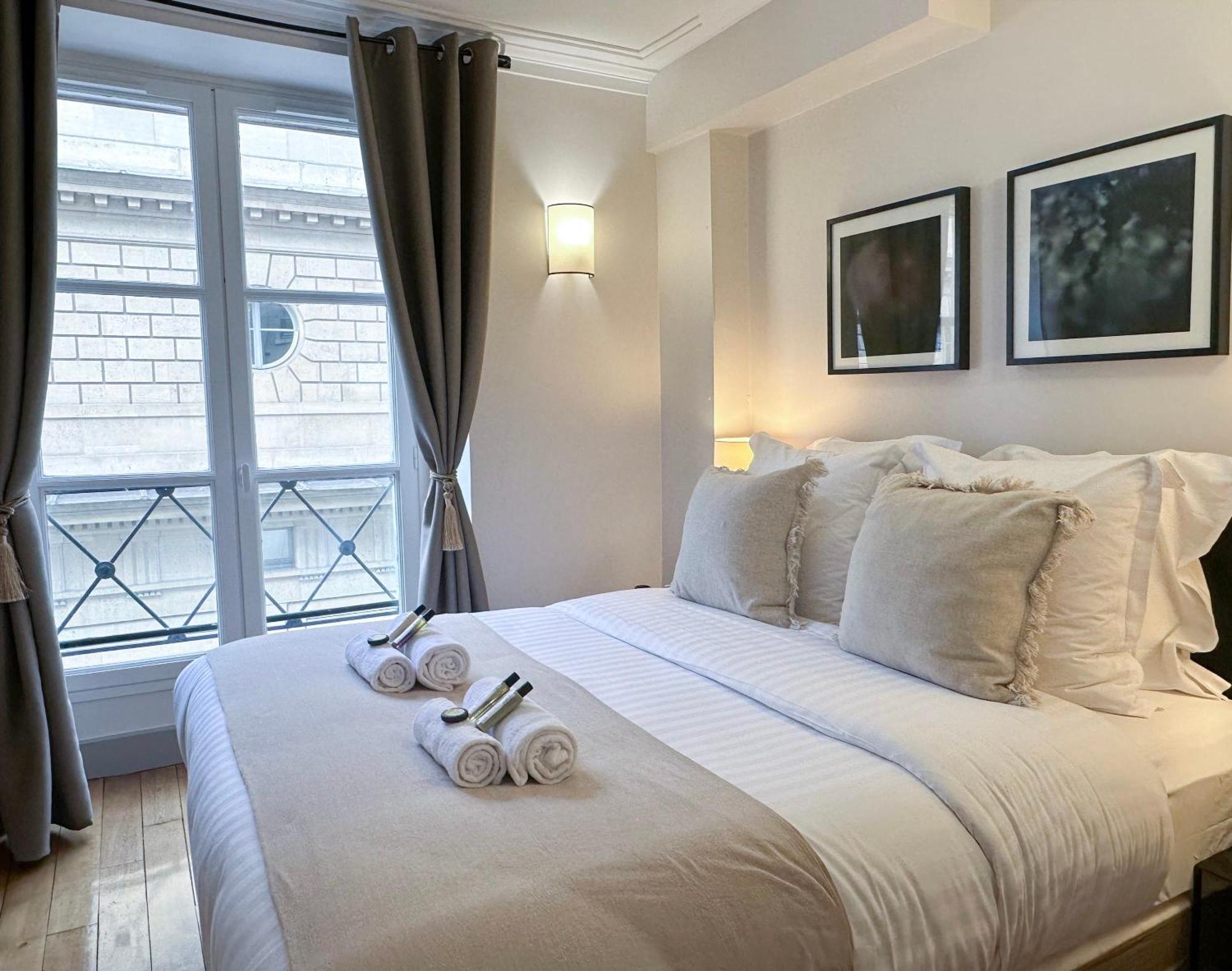 Apartment Saint-germain-des-pres Sumptuous Paris